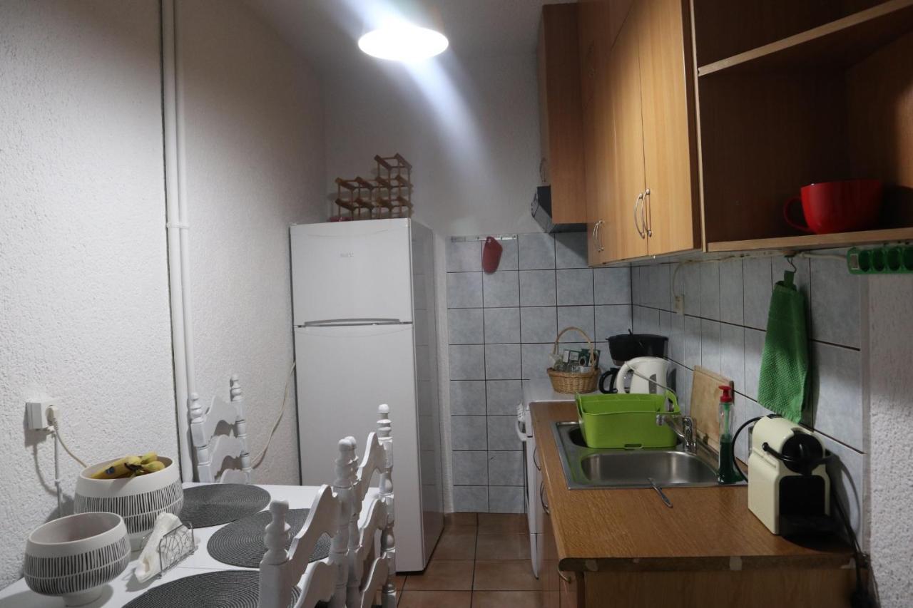 Dimos Suite Aráhova Kültér fotó